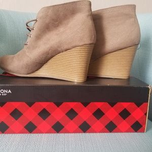 Lawrence Truffle Boots